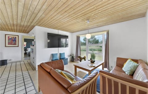 Lovely Home In Blvand With Private Swimming Pool, Can Be Inside Or Outside House in Blåvand