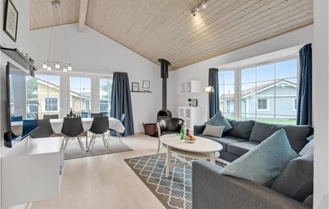 Beautiful Home In Grsten With Wifi House in Sønderborg