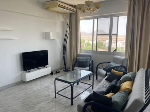 Spacious 2 bedroom apartment with a sea-view! Condo in Sharm El-Sheikh