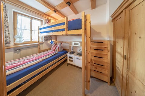 Bed, Bedroom, bunk bed