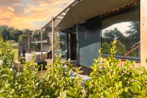 Hot Tub, Balcony/Terrace