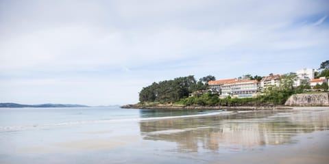 Facade/entrance, Sea view