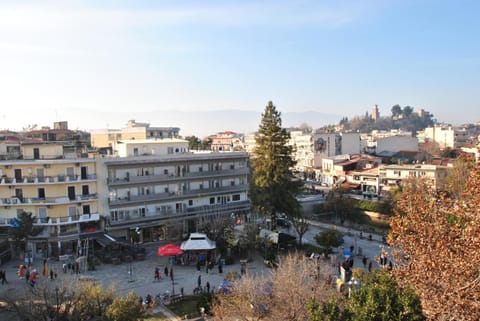 Day, Neighbourhood, Bird's eye view, City view, Street view, Location