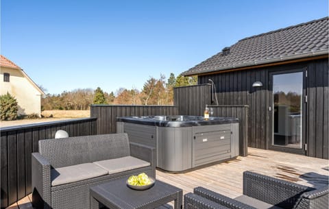 Awesome Home In Henne With Kitchen House in Henne Kirkeby