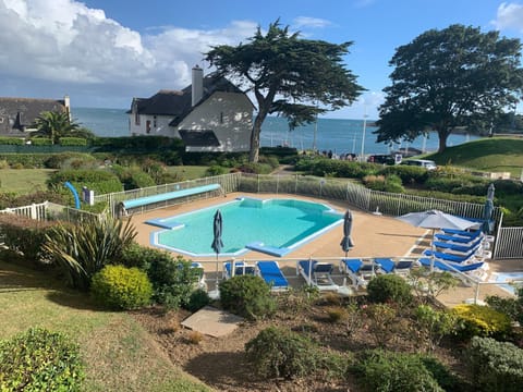 Sea view, Swimming pool