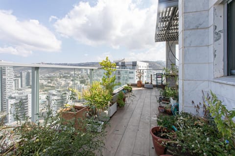 Tirat Carmel Penthouse Apartment in Haifa