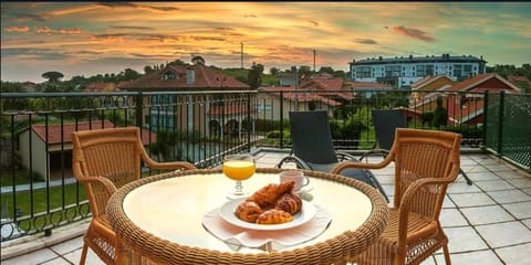 View (from property/room), Balcony/Terrace, Sunset