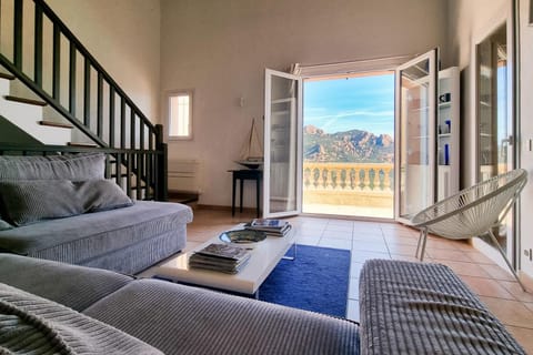 View (from property/room), Seating area, Mountain view