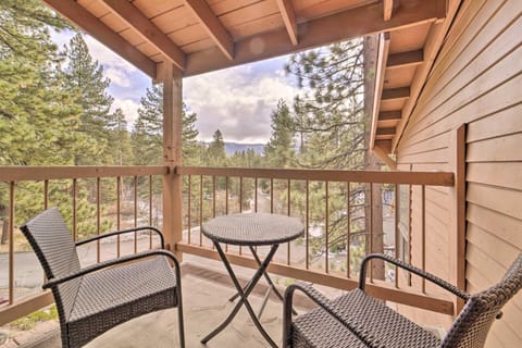 Cozy Incline Village Condo Less Than 3 Mi to Lake Tahoe! Apartment in Incline Village