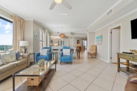 Seachase 905W House in Orange Beach