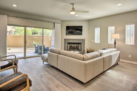 Walkable Cave Creek Townhome with Private Patio! Haus in Carefree