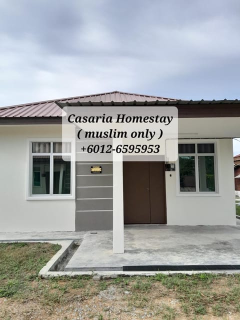 CASARIA HOMESTAY PD 3Bedrooms Bungalow House House in Port Dickson