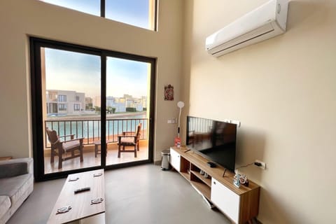 TV and multimedia, View (from property/room), Balcony/Terrace, Seating area