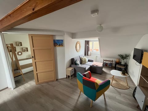 Living room, Bedroom