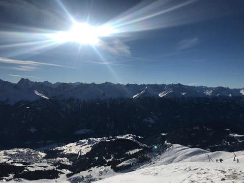 Winter, Skiing