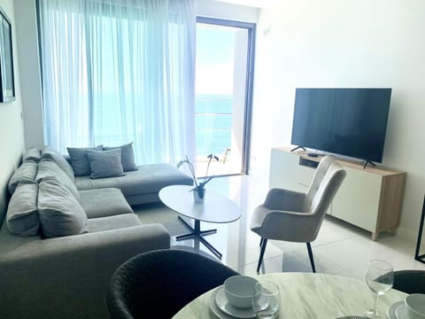 Beachfront Boutique Residence Condo in Germasogeia