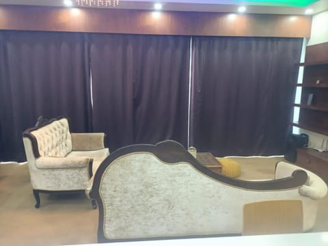 Royal Suites - 3 BHK Condo in Pune