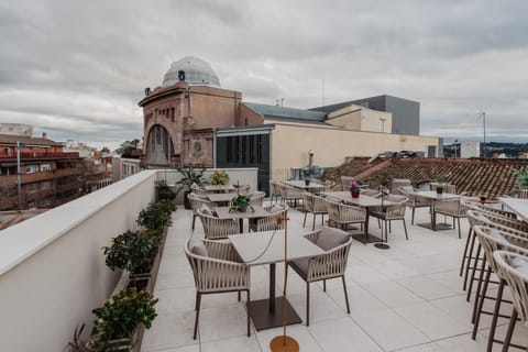 Property building, View (from property/room), Balcony/Terrace, Seating area