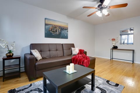 Ideally Located Jersey City Home, 8 Mi to NYC House in Bayonne