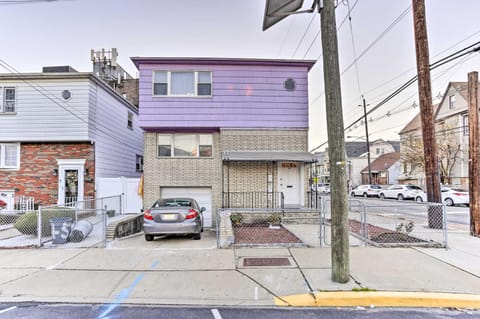 Ideally Located Jersey City Home, 8 Mi to NYC House in Bayonne