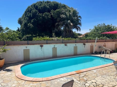 Villa avec Piscine a St Marie la Mer Villa in Canet-en-Roussillon