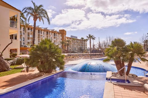 Zafiro Tropic Apartment hotel in Raiguer