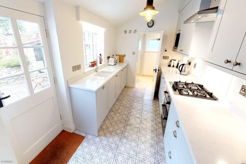 Property building, Kitchen or kitchenette