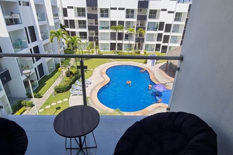 Balcony/Terrace, Pool view