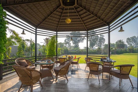 StayVista at Le Blanc Escape w Outdoor Pool Villa in Haryana