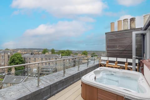 Day, Hot Tub, Balcony/Terrace