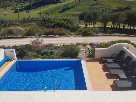 Stunning 3 bed villa with pool- Golf Beach Villa in Budens