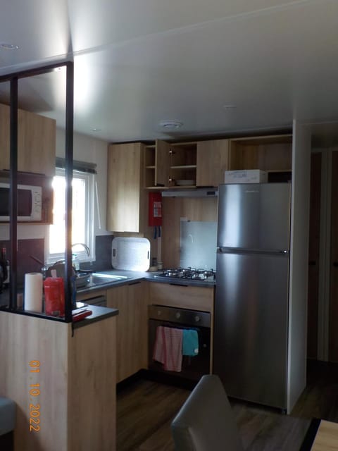 Mobile-home Alain Apartment in Saint-Julien-en-Born