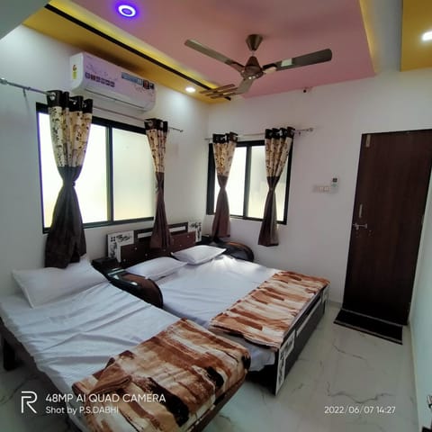 DOSTI HOMESTAY Apartment in Gujarat