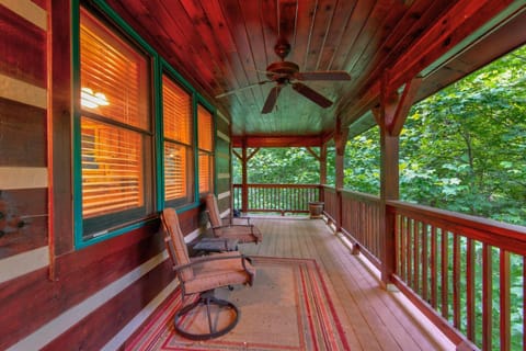 Uncle Johns Cabin House in Brushy Fork