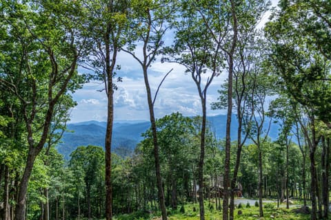 Longview at Eagles Nest House in Beech Mountain