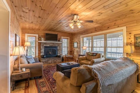 Brookshire Cabin House in Boone