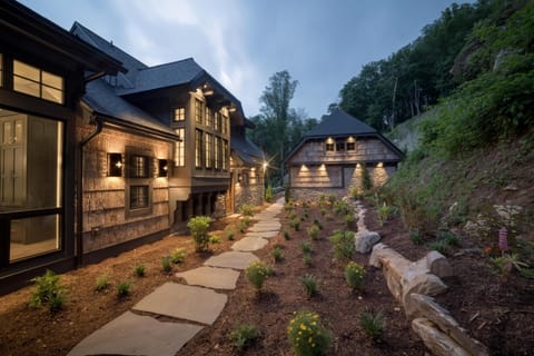 Bouldercrest at Eagles Nest House in Watauga