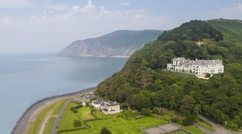 Property building, Day, Mountain view, River view, Sea view