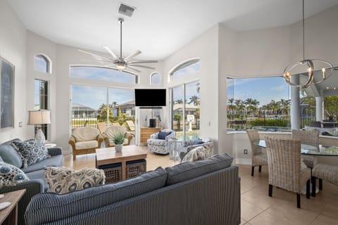 Marco Island Majesty House in Marco Island