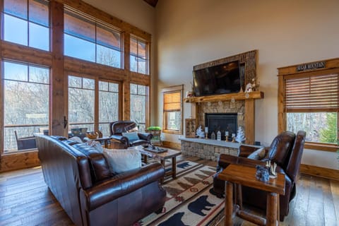 Little Cubs Cabin at Eagles Nest Casa in Beech Mountain