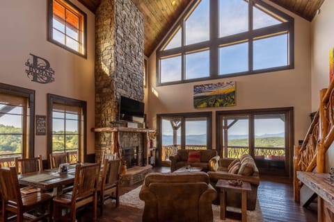 Mountain View Lodge at Eagles Nest House in Beech Mountain