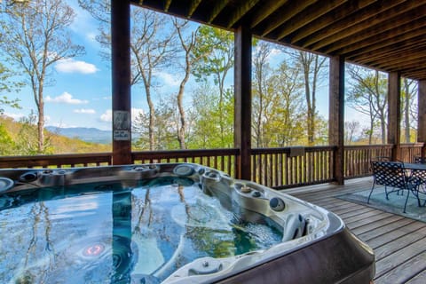 Sanctuary at Eagles Nest House in Beech Mountain