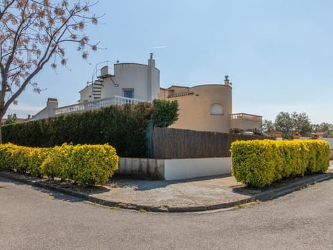 Casa con Piscina, A/A, Wifi, Barbacoa, a 200 m de la Playa - ES-89-75 House in Alt Empordà