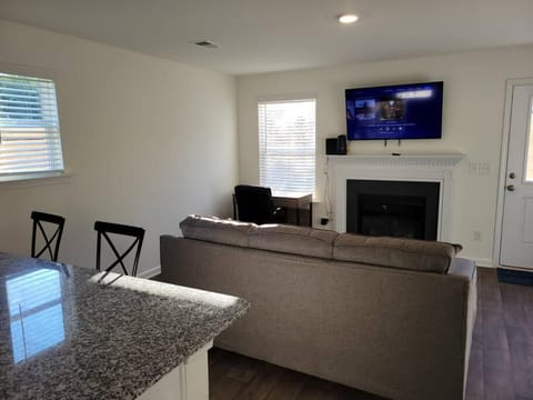 TV and multimedia, Living room, Seating area, Dining area, Evening entertainment