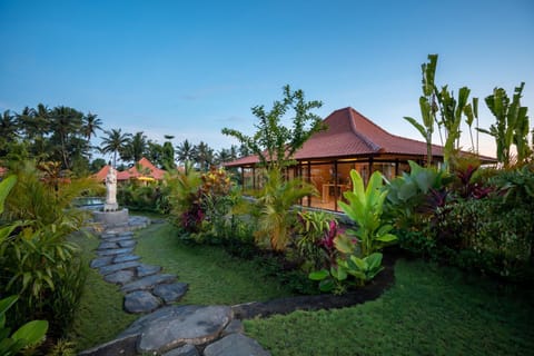Kampung Uma Dawa Resort and Spa Villa in Tampaksiring