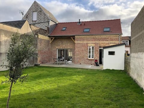 Maison de pêcheur+ jardin 5 min à pieds de la Baie House in Le Crotoy