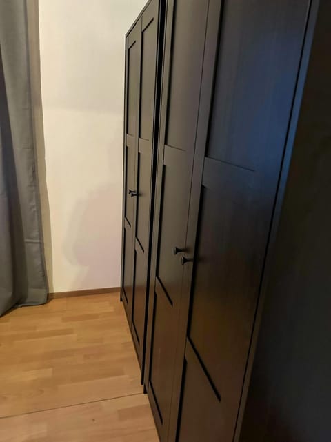 Bedroom, wardrobe