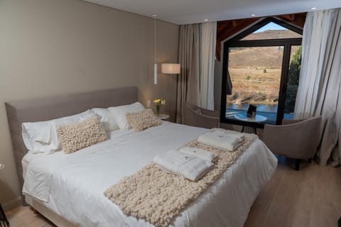 Bed, Natural landscape, Coffee/tea facilities, Photo of the whole room, Bedroom, heating, towels