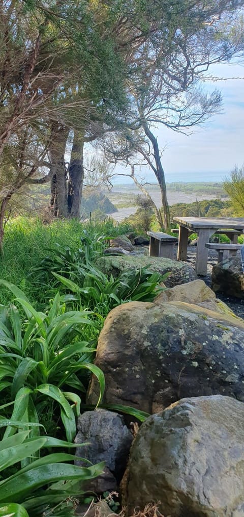 Hapuku River Terrace a Eco Tiny House escape House in Kaikōura