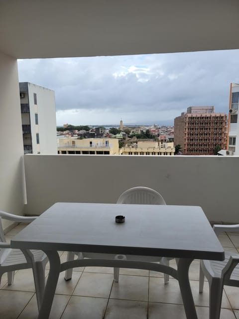 Balcony/Terrace, Dining area, City view